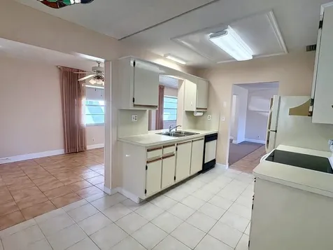 2003 SW 18th Street Boynton Beach FL 33426
