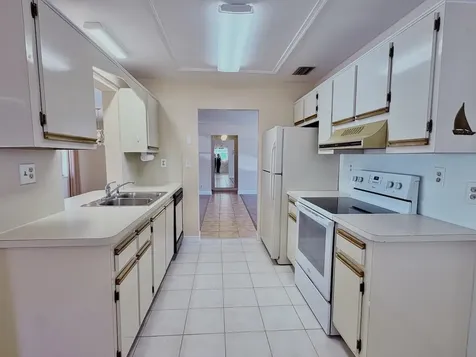 2003 SW 18th Street Boynton Beach FL 33426
