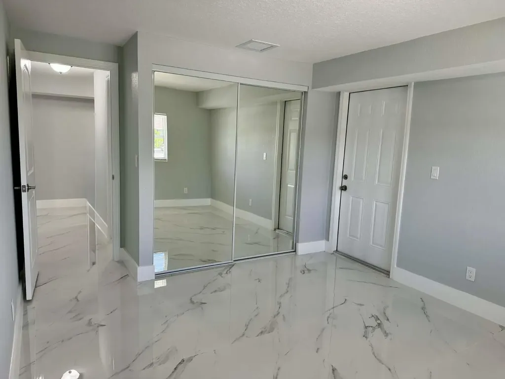 4318 Crestdale Street Palm Beach Gardens FL 33410