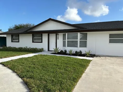 4318 Crestdale Street Palm Beach Gardens FL 33410