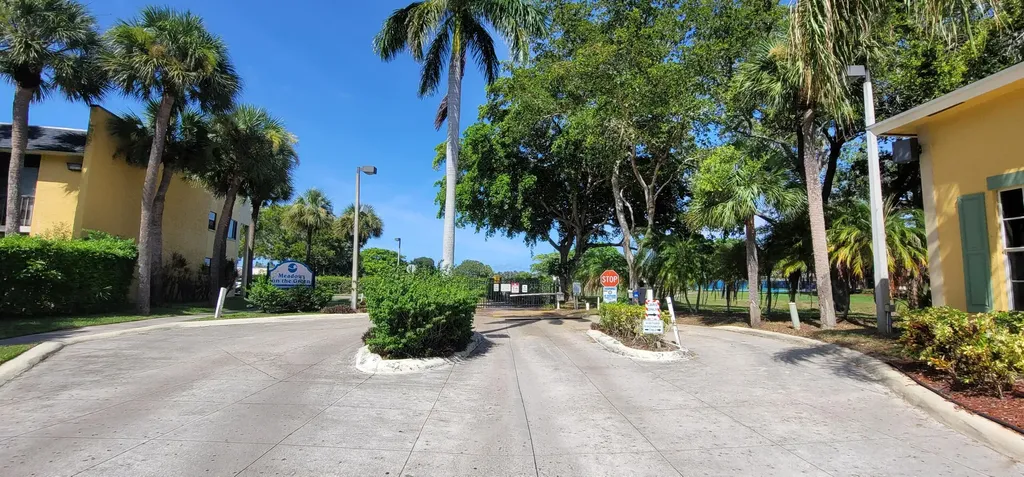 1509 Meadows Circle W Boynton Beach FL 33436