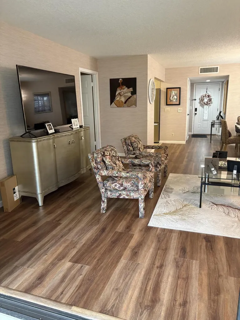 157 Capri D Delray Beach FL 33484