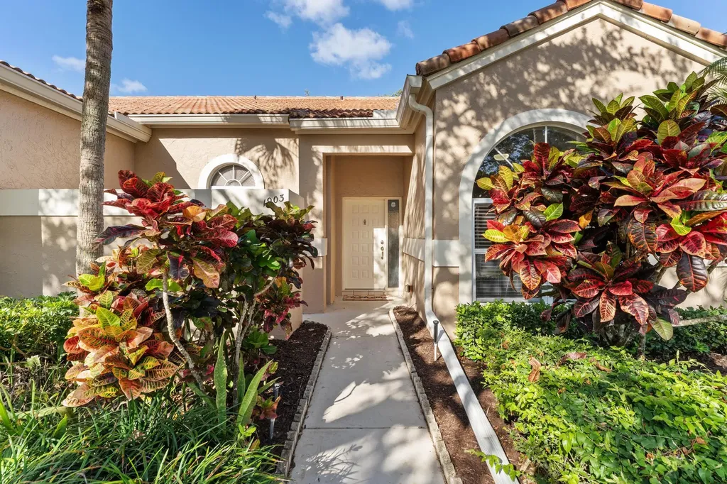 1903 Rosewood Way Palm Beach Gardens FL 33418