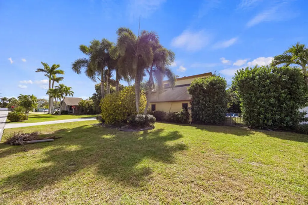 4090 Palo Verde Drive Boynton Beach FL 33436