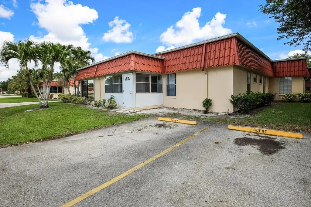 714 Nantucket Circle Lake Worth FL 33467