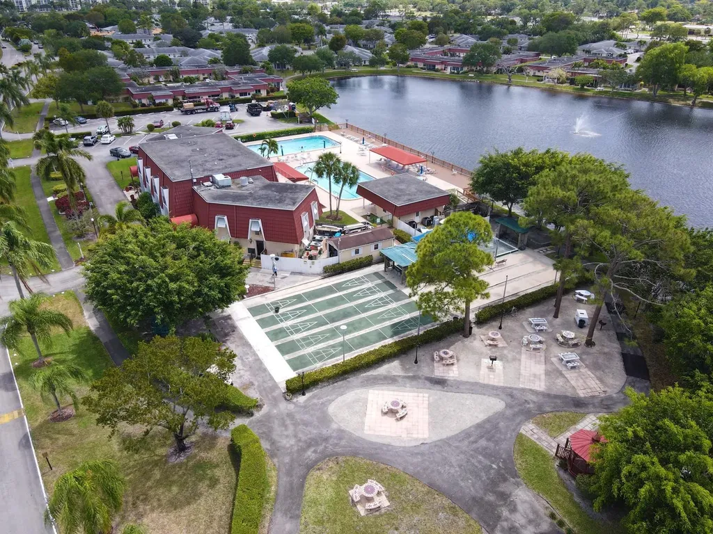 714 Nantucket Circle Lake Worth FL 33467