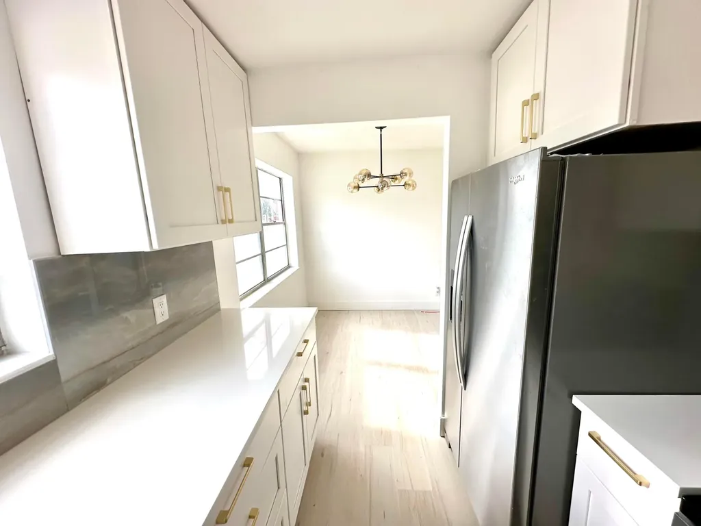 121 Sheffield F West Palm Beach FL 33417