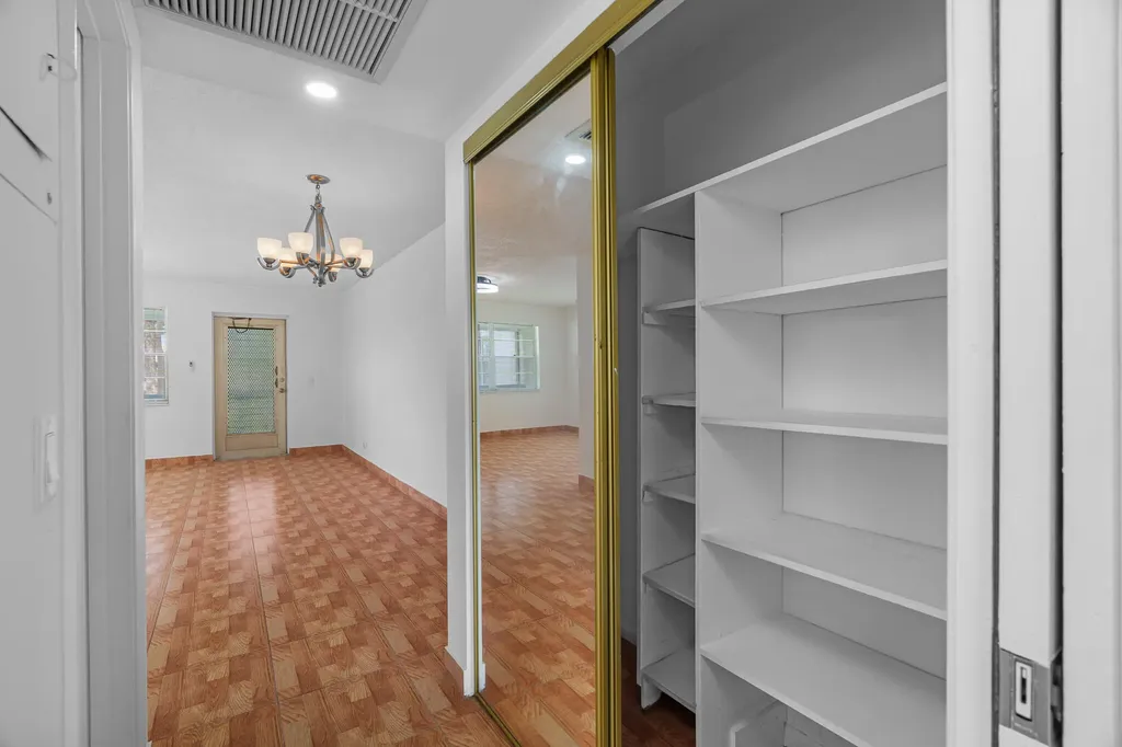 346 Windsor O West Palm Beach FL 33417