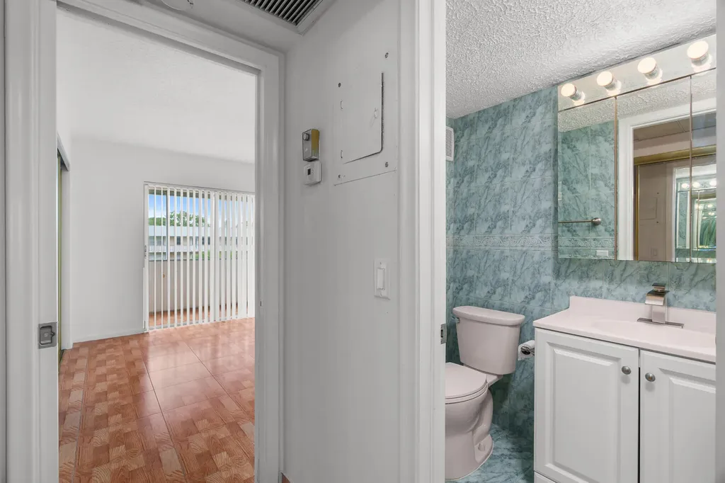 346 Windsor O West Palm Beach FL 33417