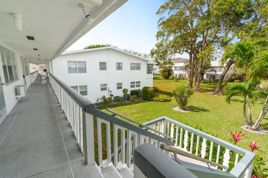 346 Windsor O West Palm Beach FL 33417