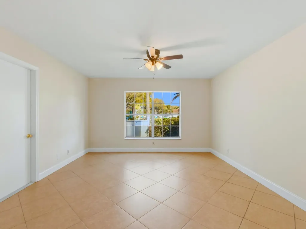 1235 Sussex Street Boynton Beach FL 33436