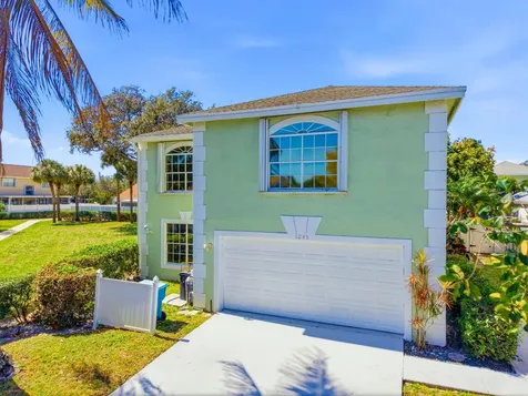 1235 Sussex Street Boynton Beach FL 33436