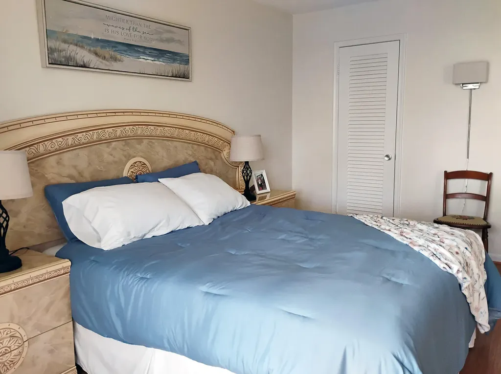 2562 N Garden Drive Lake Worth FL 33461