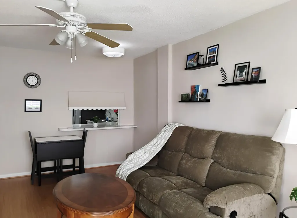 2562 N Garden Drive Lake Worth FL 33461
