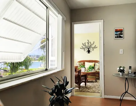 2562 N Garden Drive Lake Worth FL 33461