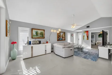 7198 SE Quincy Terrace Hobe Sound FL 33455