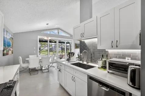 7198 SE Quincy Terrace Hobe Sound FL 33455