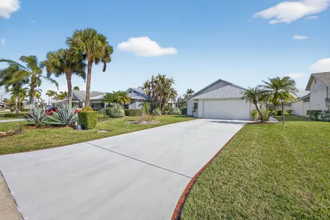 7198 SE Quincy Terrace Hobe Sound FL 33455