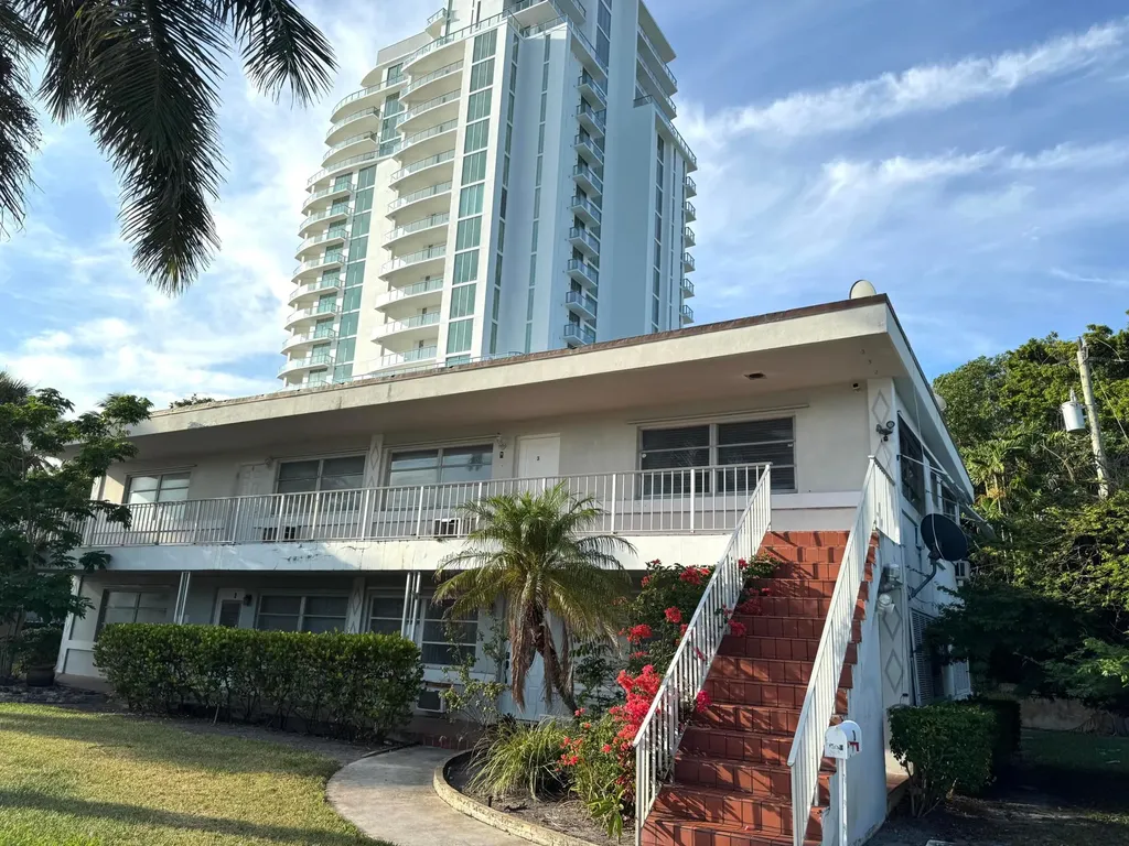 4800 N Flagler Drive West Palm Beach FL 33407