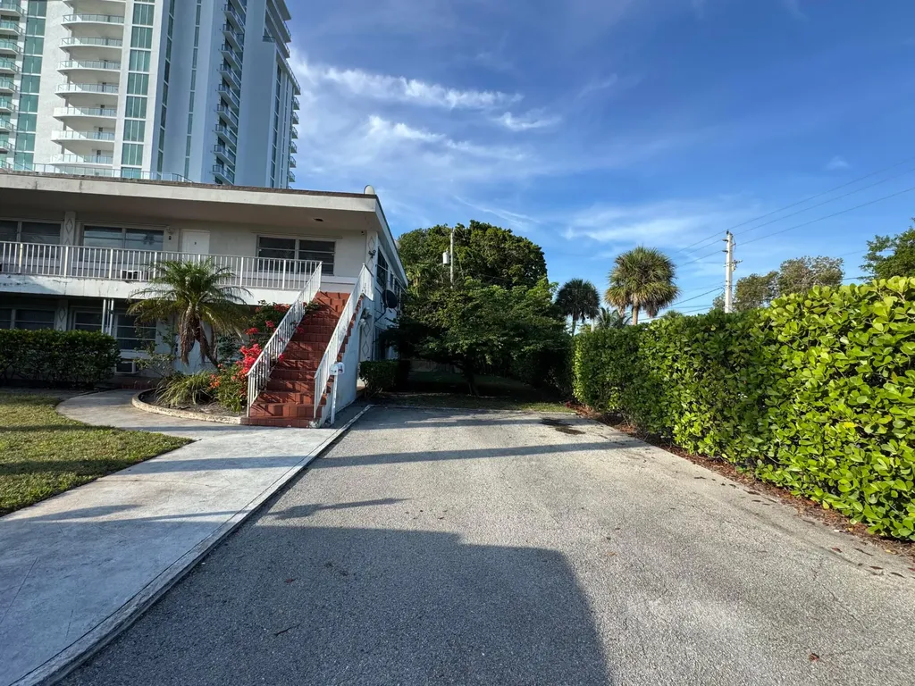 4800 N Flagler Drive West Palm Beach FL 33407