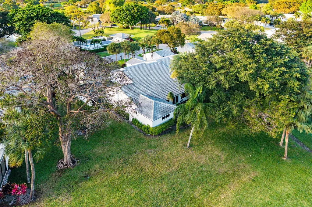 24 Cambridge Drive Boynton Beach FL 33436