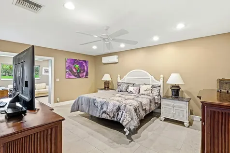 24 Cambridge Drive Boynton Beach FL 33436