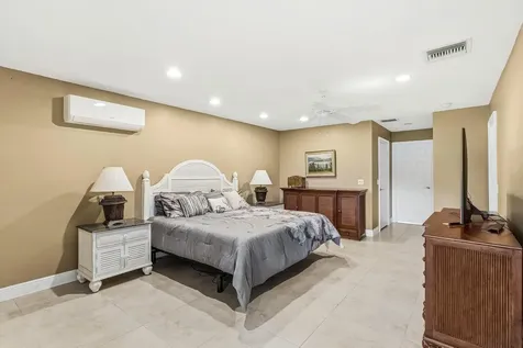 24 Cambridge Drive Boynton Beach FL 33436
