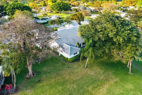 24 Cambridge Drive Boynton Beach FL 33436