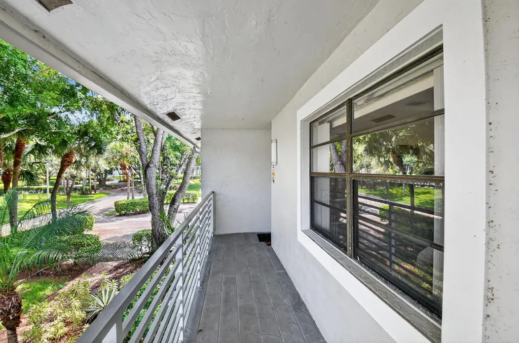 7 Southport Lane Boynton Beach FL 33436