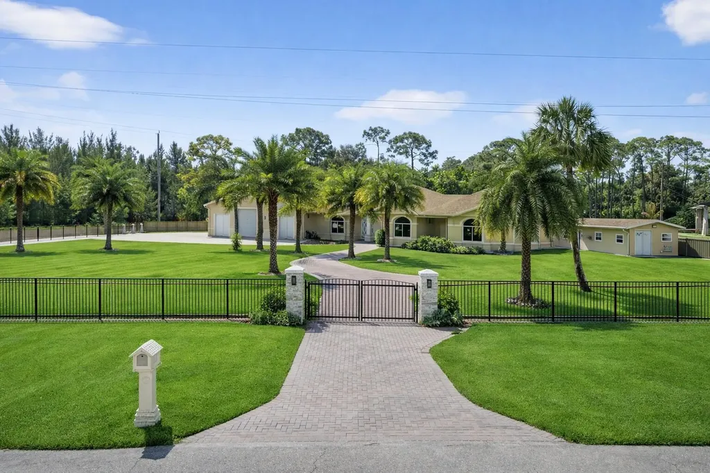 12038 Key Lime Boulevard The Acreage FL 33412