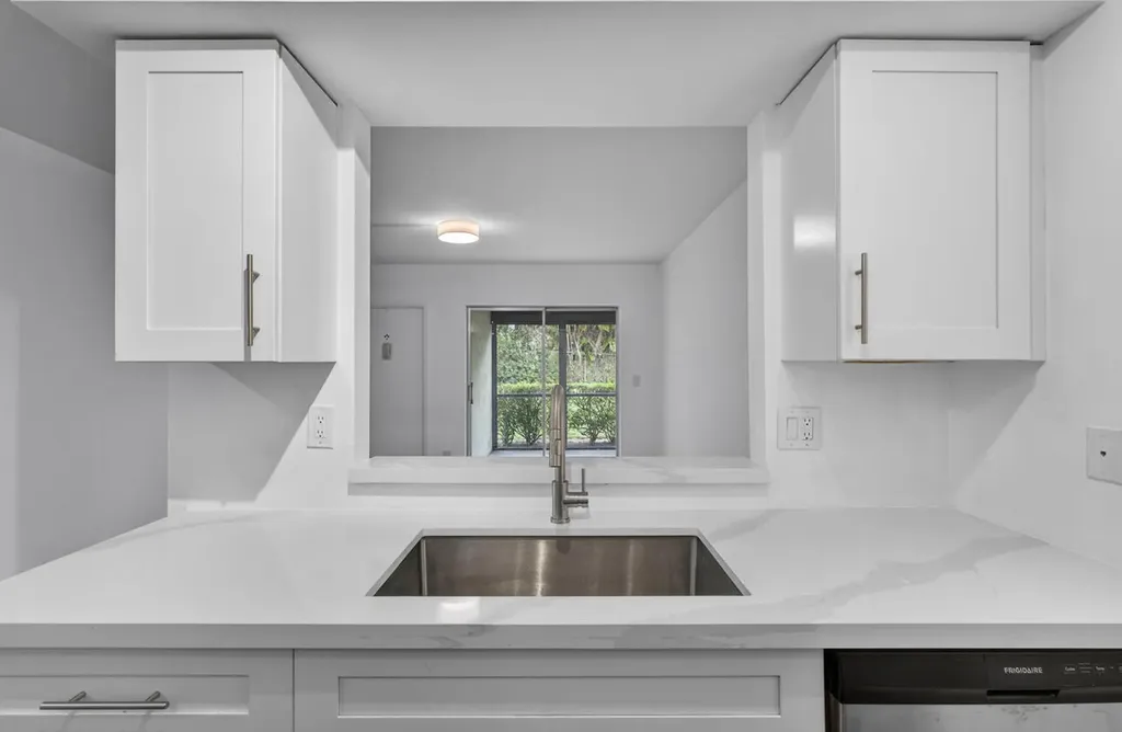 6258 Chasewood Drive Jupiter FL 33458