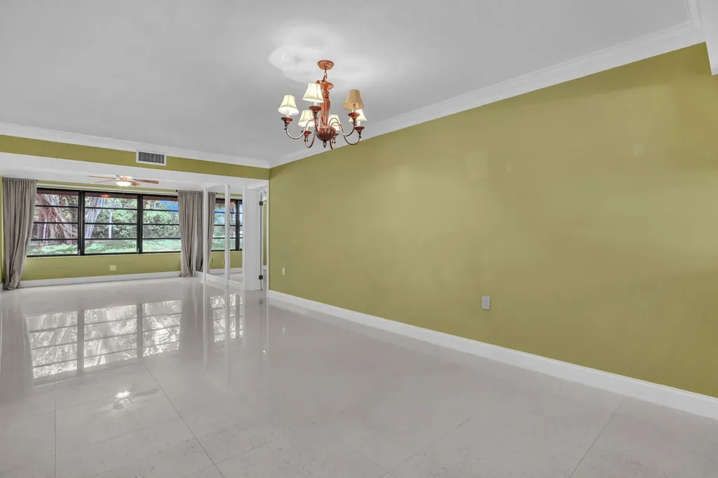 6073 Balboa Circle Boca Raton FL 33433