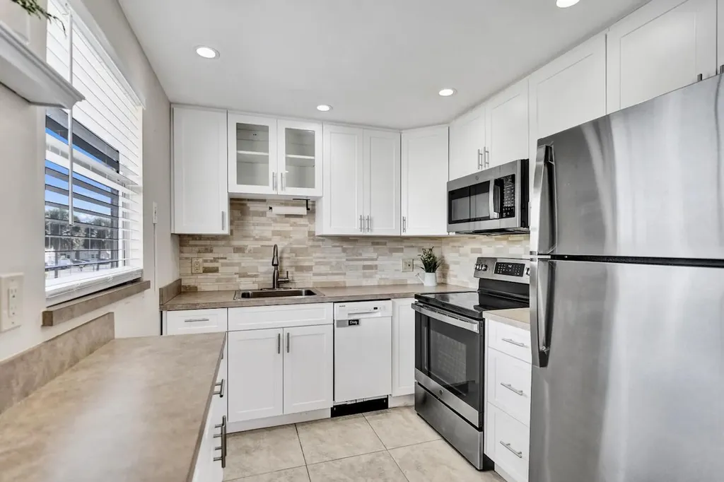 505 Monaco K Delray Beach FL 33446