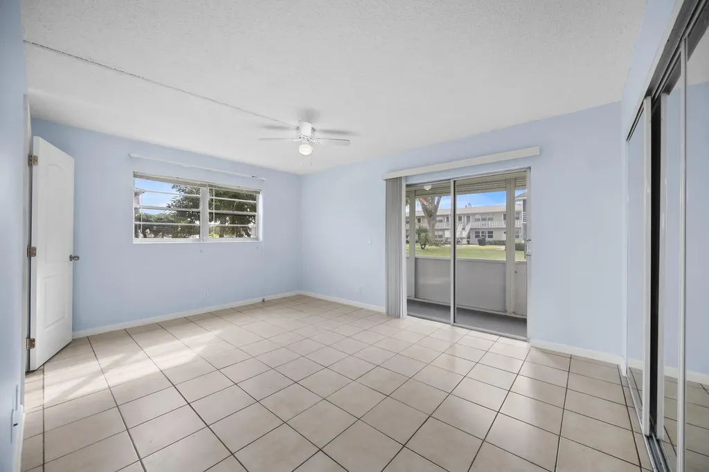 35 Sussex B West Palm Beach FL 33417