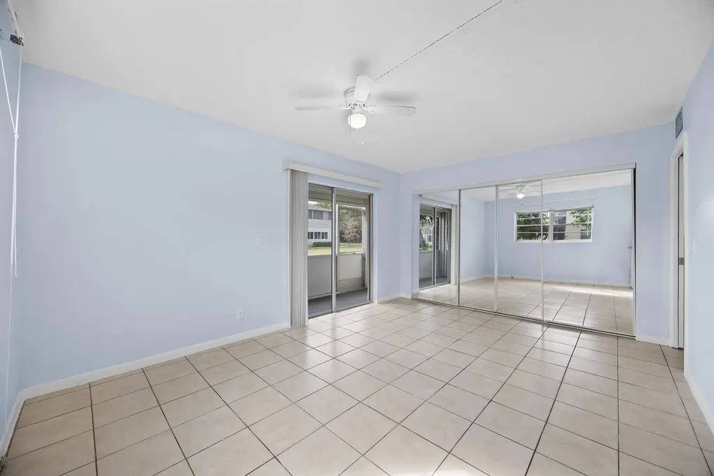 35 Sussex B West Palm Beach FL 33417