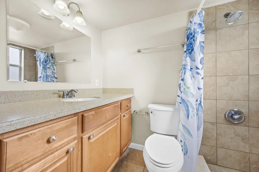 35 Sussex B West Palm Beach FL 33417
