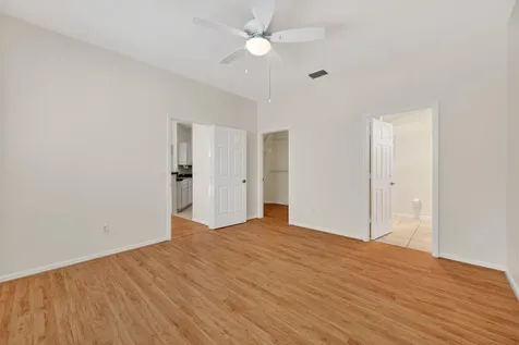 5545 W 1st Square SW Vero Beach FL 32968