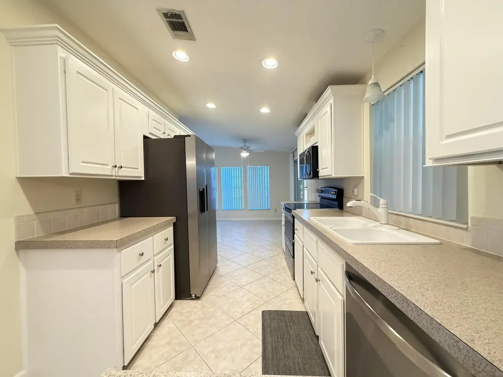 7653 Mcclintock Way Port St Lucie FL 34952