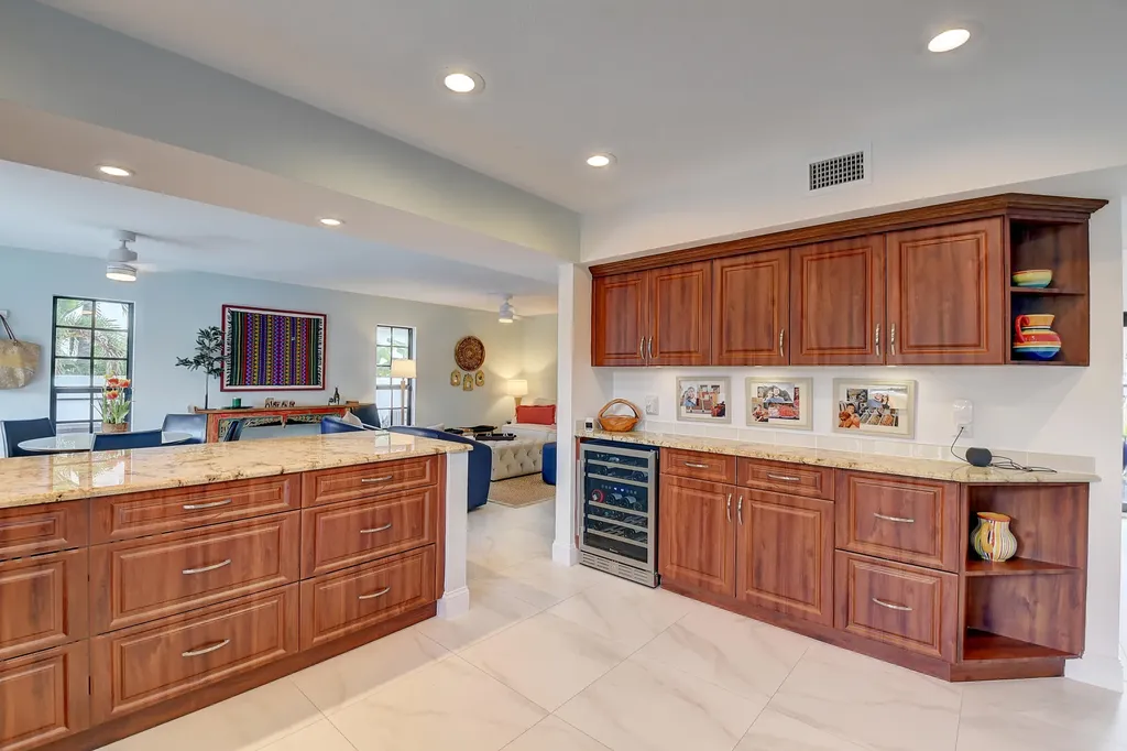 399 SW 15th Street Boca Raton FL 33432