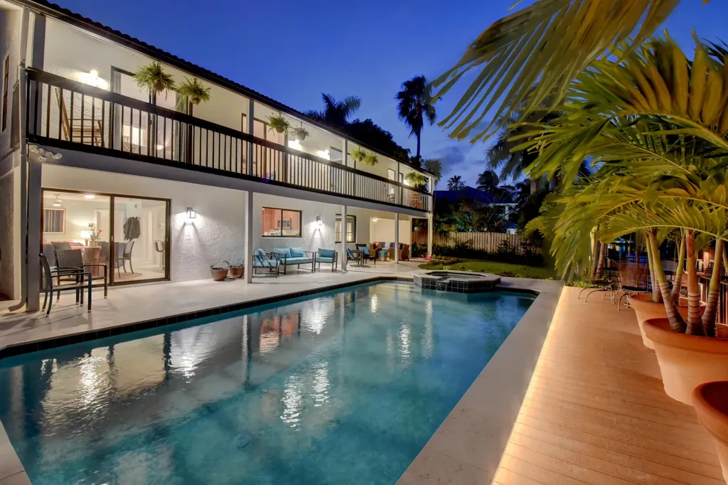 399 SW 15th Street Boca Raton FL 33432