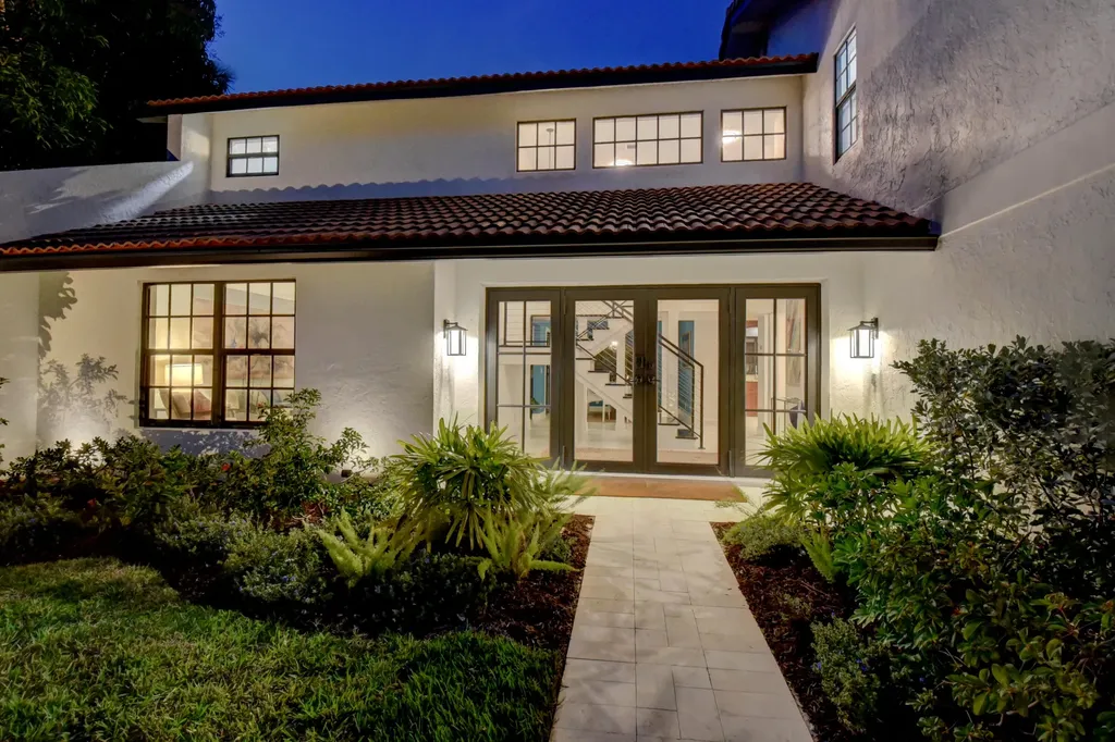 399 SW 15th Street Boca Raton FL 33432