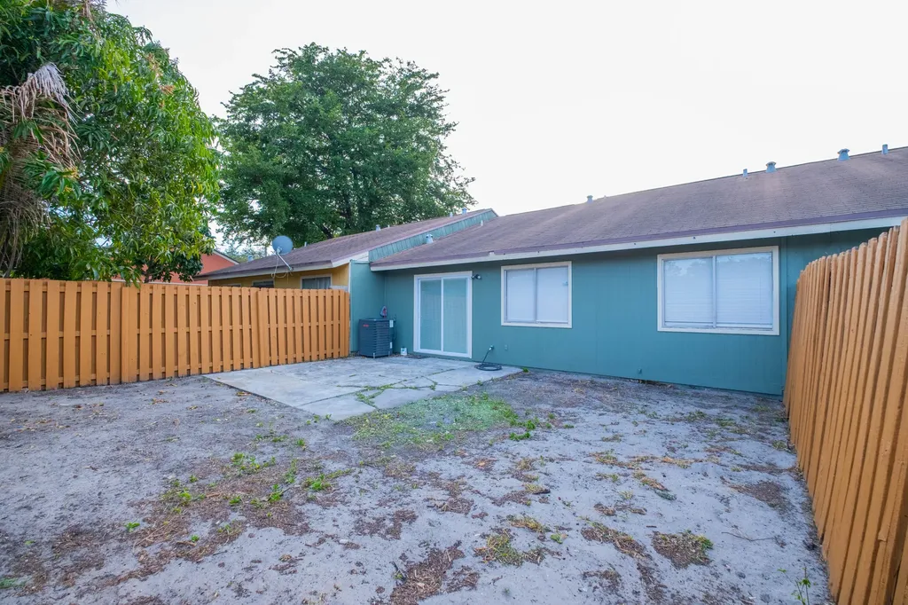 4763 Orleans Court West Palm Beach FL 33415