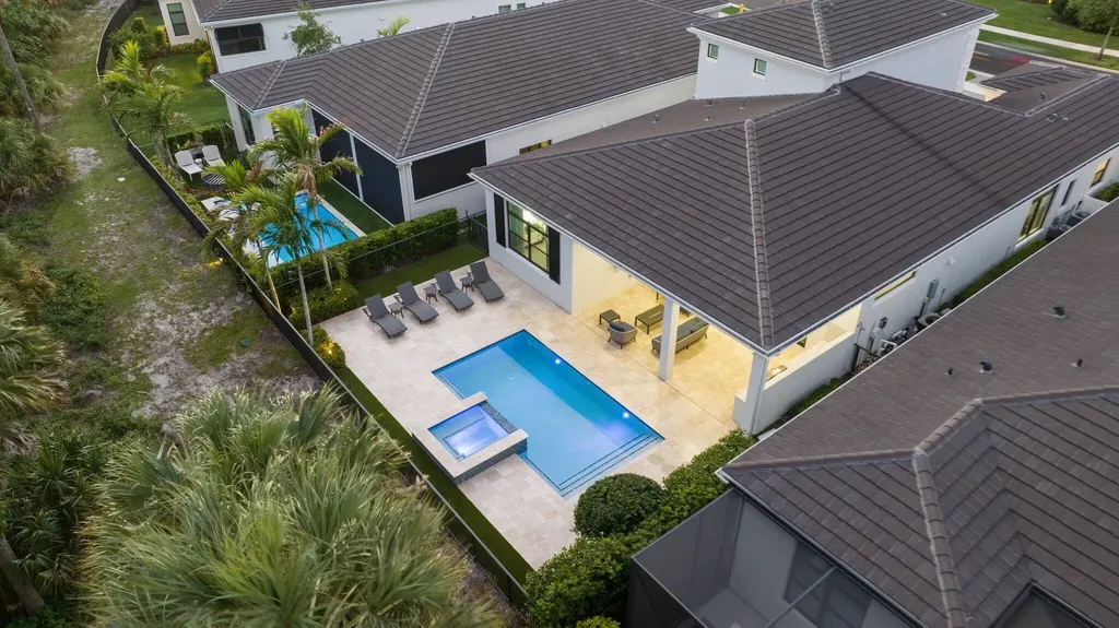 13602 Artisan Circle Palm Beach Gardens FL 33418