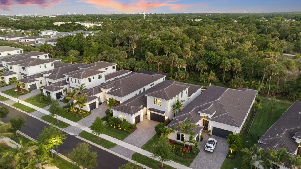 13602 Artisan Circle Palm Beach Gardens FL 33418