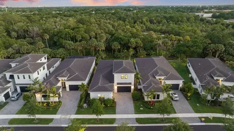 13602 Artisan Circle Palm Beach Gardens FL 33418