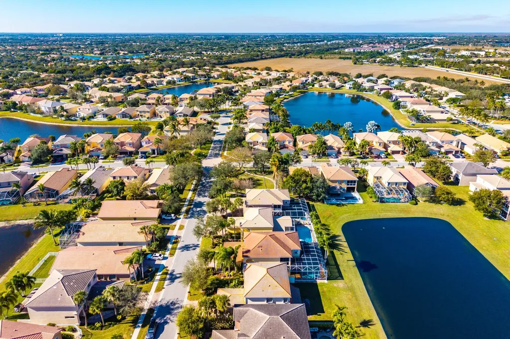8147 Viale Matera Lake Worth FL 33467