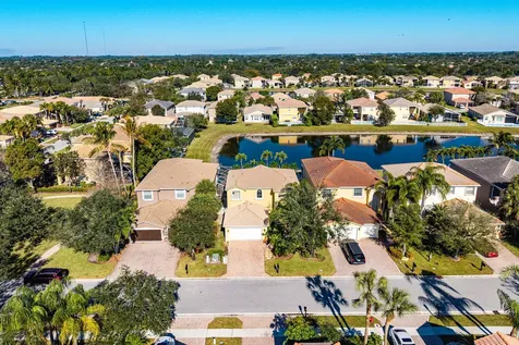 8147 Viale Matera Lake Worth FL 33467