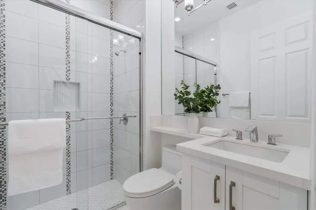 9086 Fiano Place Boca Raton FL 33496