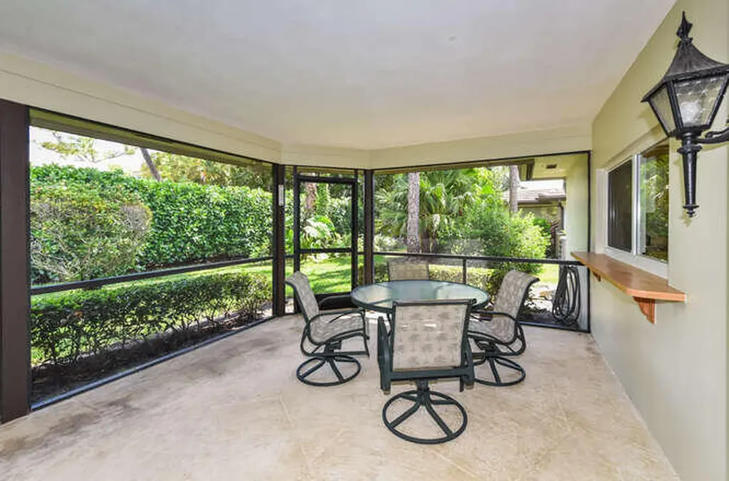 493 Forestview Drive Atlantis FL 33462