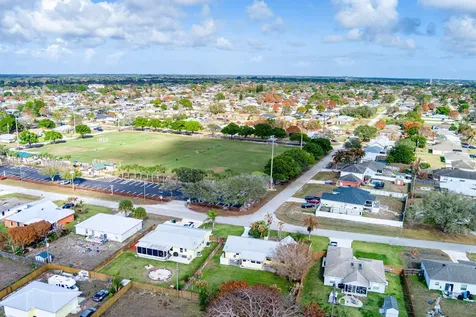 798 SW Carmelite Street Port St Lucie FL 34983